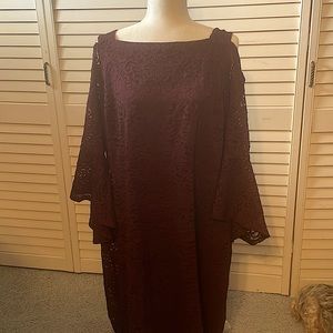 NWT. Plum lace cold shoulder, sleeves sheer bell